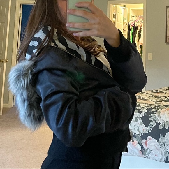 Zebra Jacket - Picture 2 of 5